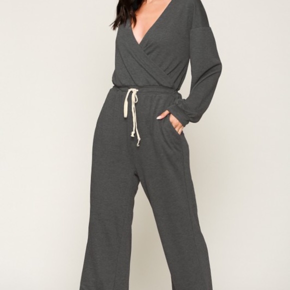 Wide Leg Long Sleeve Jumpsuit V-neck Grey Warm Soft loungewear Sz. M  by Gigio - Picture 6 of 13